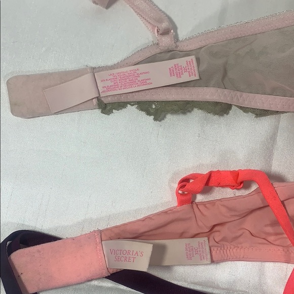 Victoria’s Secret Lot of 4 Bra Set Size 32C - Picture 11 of 11